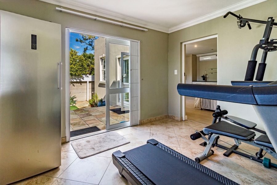5 Bedroom Property for Sale in Golden Acre Western Cape